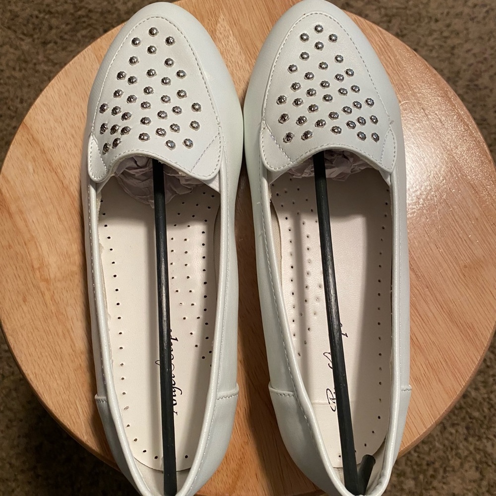 Women’s Angel Steps White Flats